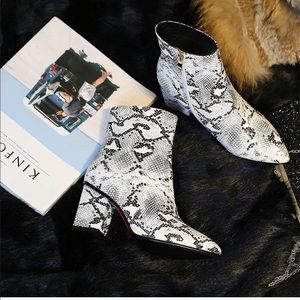 NEW WETKISS Women snakeskin chunky heel booties. Size 10